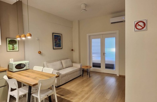 Petralona Apartment | Smile in the Center of Athens (breakfast optional)
