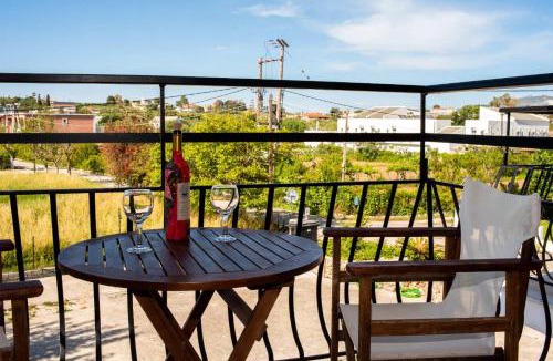 Porto Koukla Apartment | Sofia Studios