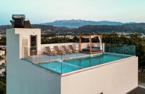 Vamvakopoulo Villa | Soleado Villa Chania rooftop heated pool