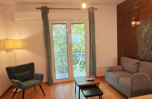 Palaio Faliro Apartment | Solvy Poseidonos Beachfront Suite-Direct to Airport & City Center & Piraeus Port