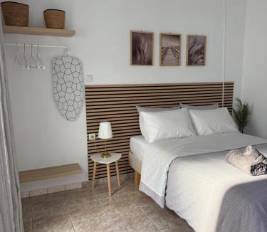 Aigaleo Apartment | Sophie's apartment near metro