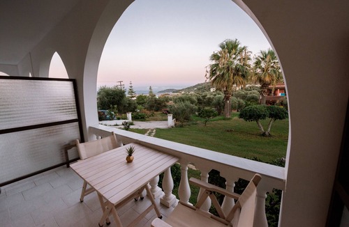 Messonghi House | Stefanos Resort