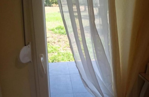 Thermaikos Apartment | Studio Apartment 'Ktima Anases Zois - Eugenia Sgoura' with Balcony and Air Conditioning