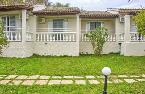 Sidari Apartment | Studio Apartment 'Vintage Resort 10' with Sea View, Wi-Fi and Air Conditioning