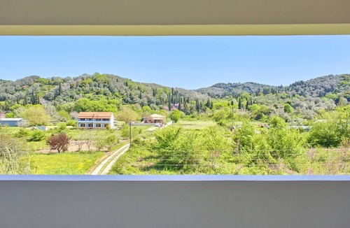 Sidari Apartment | Studio Apartment 'Vintage Resort 11' with Mountain View, Wi-Fi and Air Conditioning