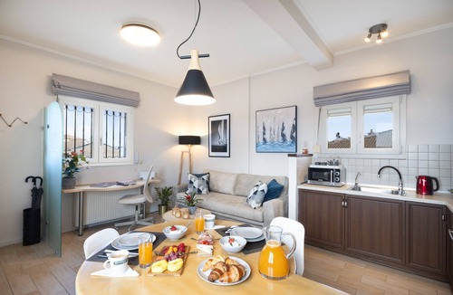Corfu Town Apartment | Stylish Apartment With Outdoor Jacuzzi & Sea View, Unique Apartment