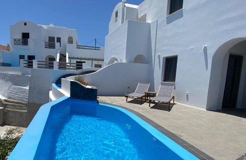 Vothon House | Suite Private Pool Arethousa