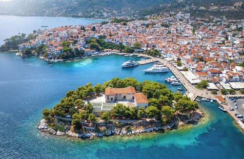 Skiathos Boat Rental | Sun-Kissed Sailing Adventure in Islas Esporadas
