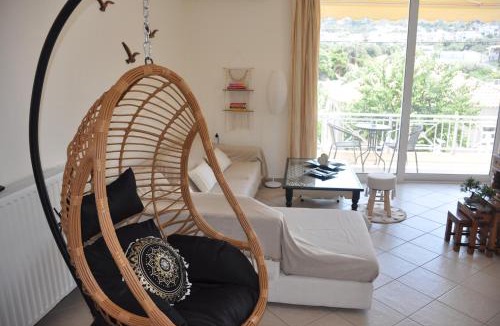 Halepa Apartment | Sunny apartment near the centre of Chania