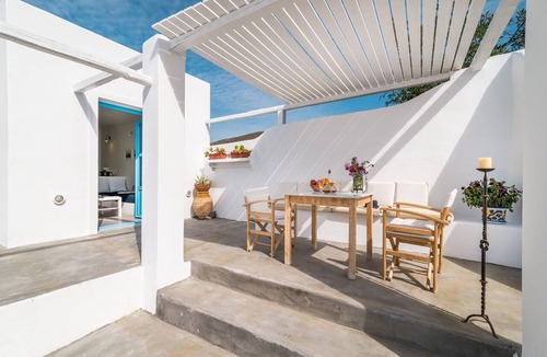 Finikia Villa | Superb Santorini Suites | Finikia Honeymoon Suite with Outdoor Private Jacuzzi