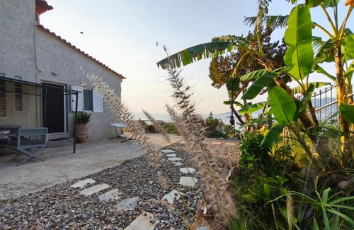 Troizinia House | Terra Saronia
