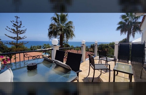 Pylos-Nestoras Apartment | THEAMA by AROKARIA. APARTMENTS - 50mt from the sea
