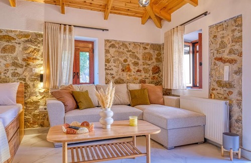 Ligourio House | Thymele Stone House