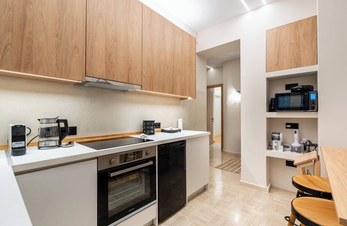 Pangrati Apartment | Tranquil 2-bedroom APEX apartment with AC in lovely Athina