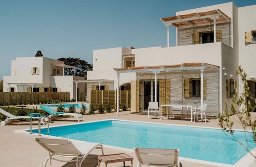 Drios Villa | Twin Suns Villa 01 in Dryos - One bedroom villa with a private pool -