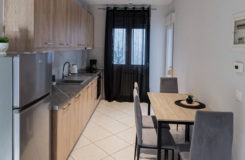 Nea Moudania Apartment | V & G Apartment by Rentals Pro - Nea Moudania