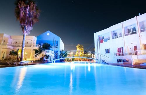 Petaloudes Apartment | Valsami Hotel Apartments