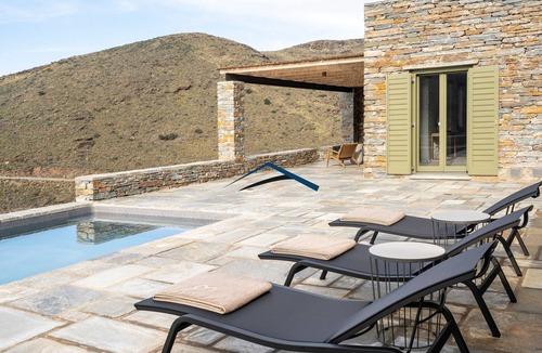 Kea Villa | Viila Ammos with a swiiming pool and direct access to a sandy beach
