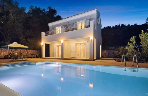 Agios Stefanos Villa | Villa Anamari in Άγιος Στέφανος