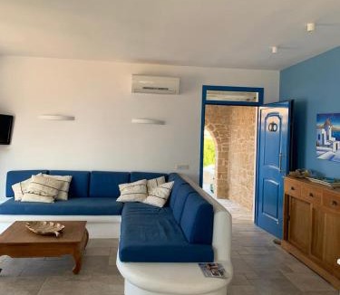 Amoopi House | Villa Bravo