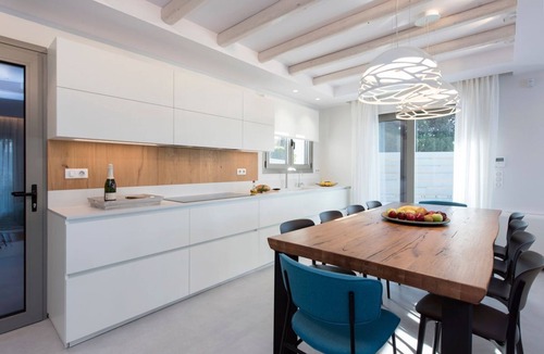 Kontokali Villa | Villa Chloris - Three Bedroom Villa, Sleeps 8