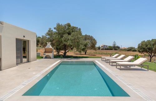 Minia Villa | Villa Erato - Elysian Villas Kefalonia, 200m from Sandy Beach
