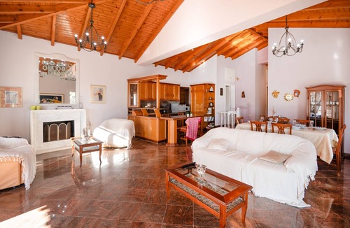 Nisaki Villa | Villa Fantasia Corfu – Sea Views, Pool, Aircon, Parking
