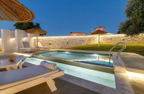 Georgioupolis Apartment | Villa Heated Private Pool & BBQ by ILIOS Georgioupoli