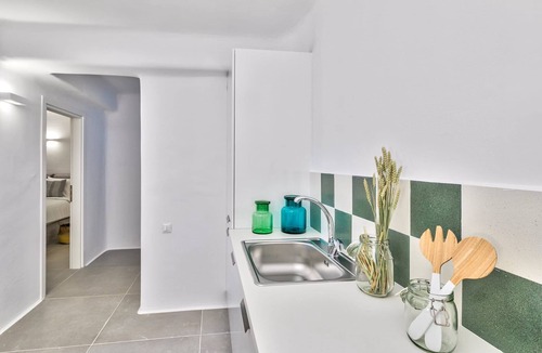Tourlos Villa | Villa Hydrionae, Divine Sea Views, Private Furnished Terrace, Shared Pool,.