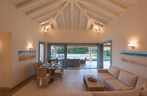 Kilada Villa | Villa in Peloponnese by Sandy Beach & Pool