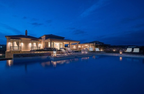 Kilada Villa | Villa in Peloponnese by Sandy Beach & Pool