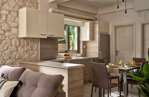 Vlicho Villa | Villa 'Iokasti' with Sea View, Private Pool, and Air Conditioning