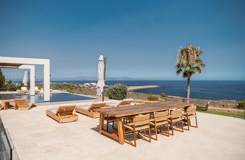 Kalathas Villa | Villa Jamila by Cura Villas Collection