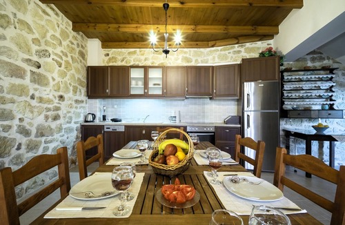 Melissourgakion Apartment | Villa Kaladare | Private Pool Villa in Crete | Sleeps 6 Peaceful - Relaxing Stay