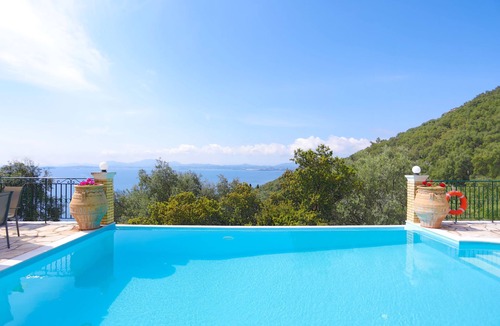 Nisaki Villa | Villa Kefalaki: Superb sceneries and views, private pool