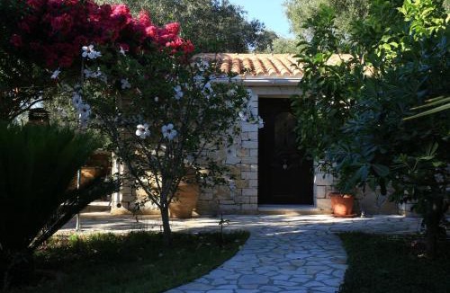 Magazia Apartment | VILLA LOULAKI Magazia PAXI