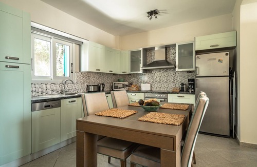 Kaligata Apartment | Villa Millianna Exclusive Apartment with Sea View, Wi-Fi, and Air Conditioning