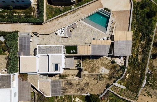 Piso Livadi Villa | VILLA PAROS BY THE SEA-BEACH FRONT VILLA-A SEASIDE SANCTUARY FOR BODY AND SOUL