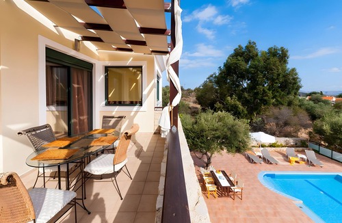 Megala Chorafia Villa | Villa Renata with Private Pool, Mountain View, Wi-Fi and Air Conditioning