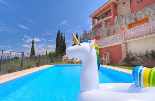 Kontokali Villa | Villa Savinna | Pool & Gym | close to Beach | Fantastic Views!