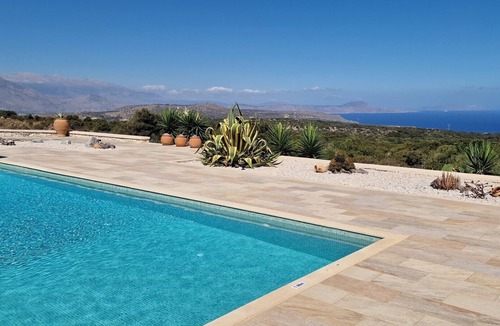 Atsipopoulo Villa | Villa Stella absolute privacy in a secluded location with Heatable pool