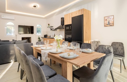 Kalamaki House | Villa V with 6 bedrooms and private pool - Infinity Holiday Villas
