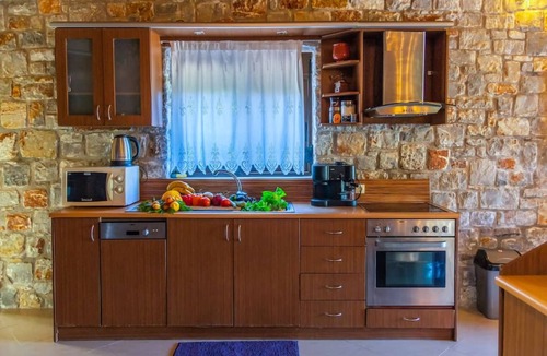 Agia Villa | Villa Vicina - In Platanias and 4min by the beach