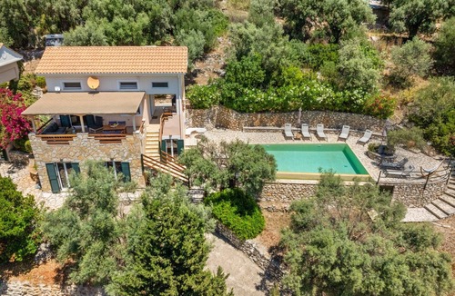Sivota Villa | VILLAS CARISMA - Natural Style Villas for 14+ people