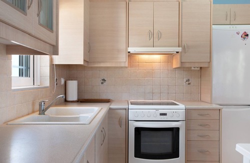 Alonia Apartment | Vorrisi Apartment – Pet-Friendly with Sea View, Terraces & Air Conditioning