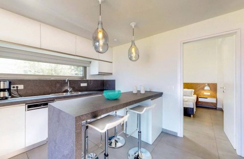 Kato Stalos Villa | Zen Villa -Seaview- 2BD 2BA 5PL
