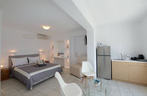 Houlakia House | Zephyrus Apartment