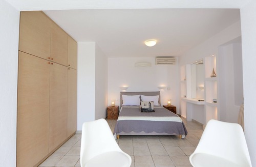 Houlakia House | Zephyrus Apartment