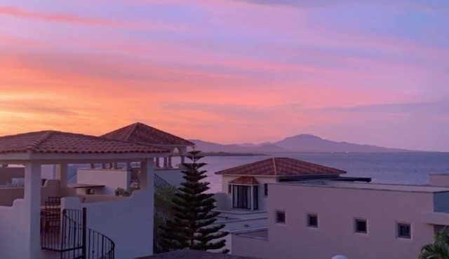 100 steps from beach! Ocean view home Loreto Bay perfect for Families/Couples. in Loreto