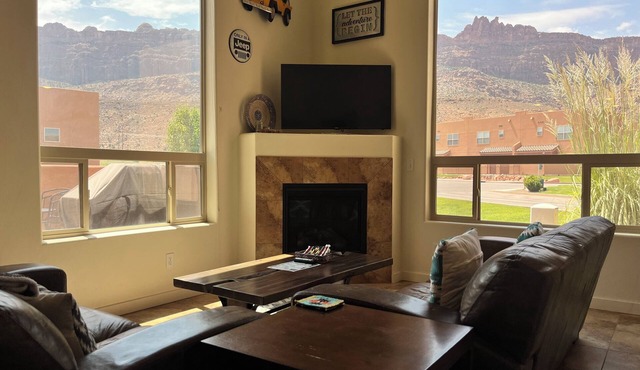 11A5 Steps Away from Pool with Amazing Moab Views in Moab